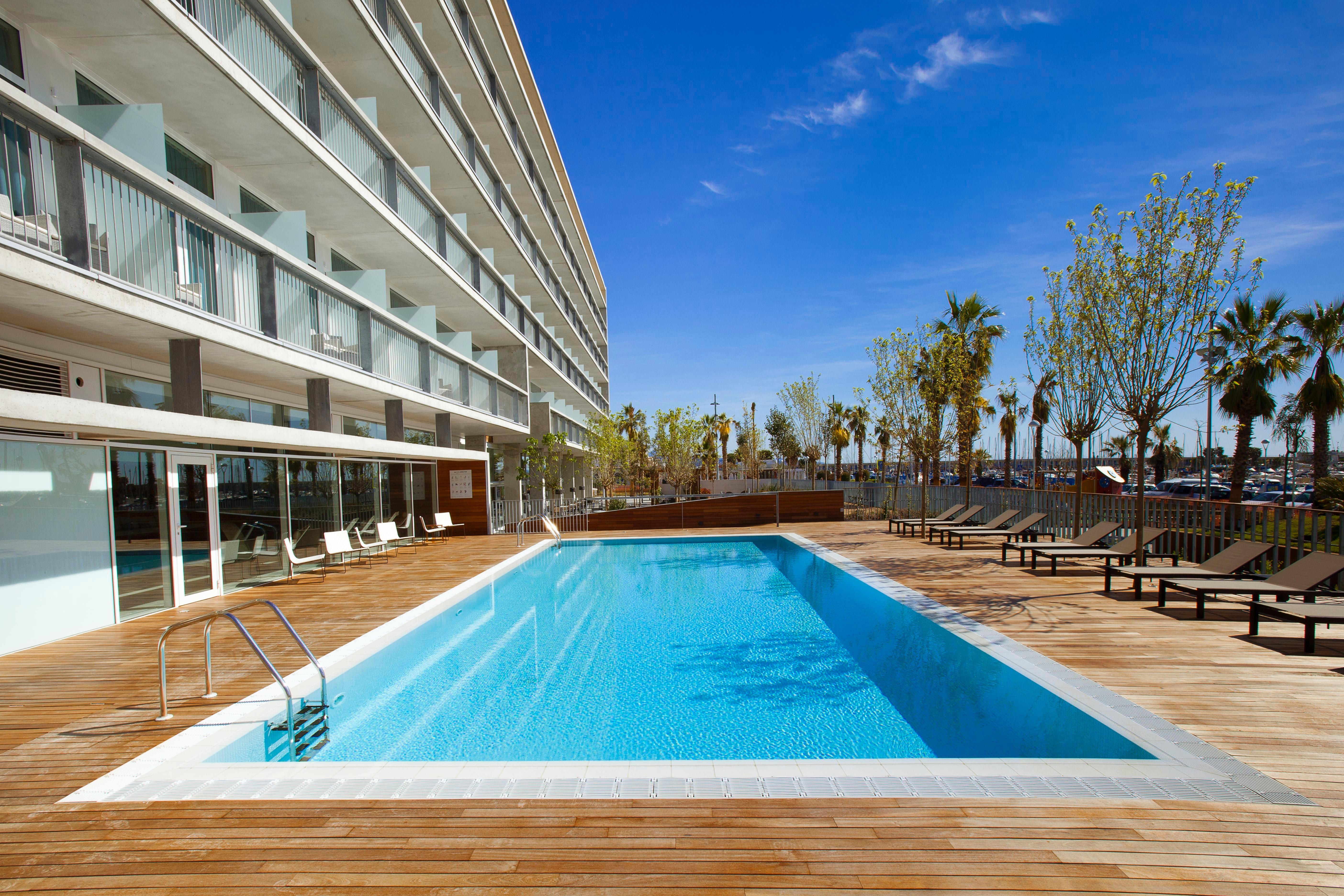 Atenea Port Barcelona Mataro Otel Dış mekan fotoğraf